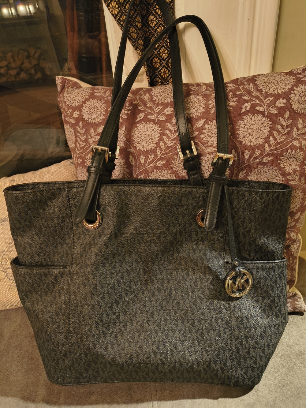 Michael Kors Black Signature MK Purse with Silver Charm